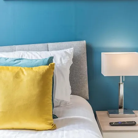 *king Bed* Luxury Centre House بارو في فرنيس