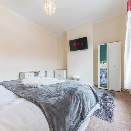 *king Bed* Luxury Centre House *